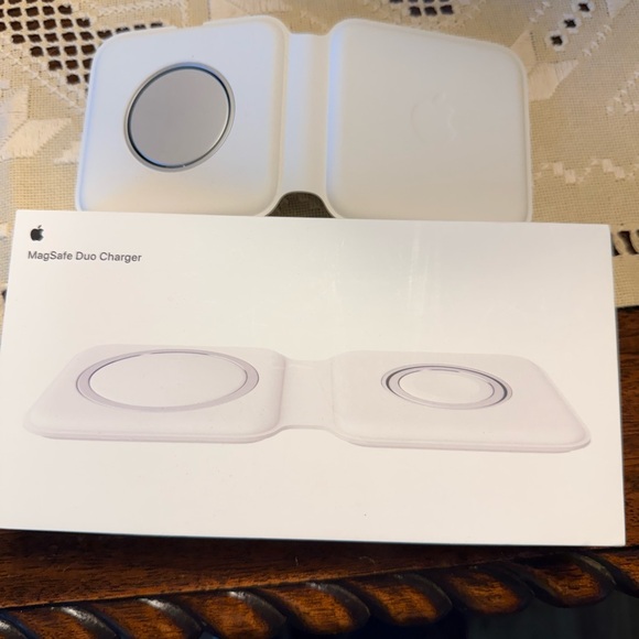Apple MagSafe Duo Charger. Authentic Apple product. Like New condition. White - Picture 2 of 16